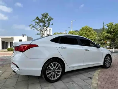 Hyundai Mistra