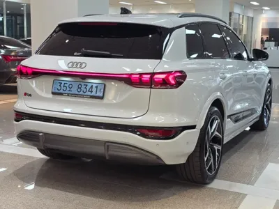 Audi Q6 e-tron