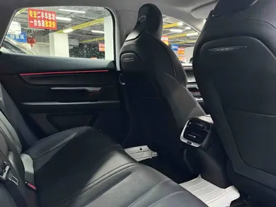 Xpeng P7