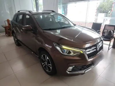 Venucia T70