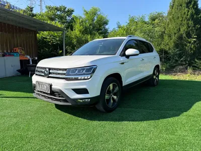 Volkswagen Tharu