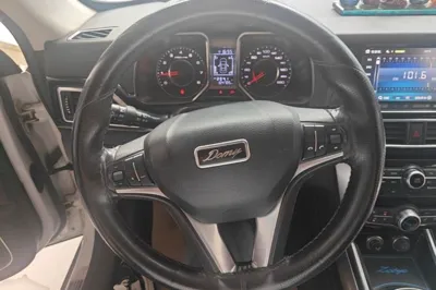 Zotye Domy X5