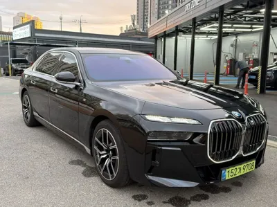 BMW 7-Series