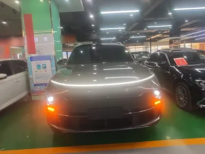 Li Auto Li L8