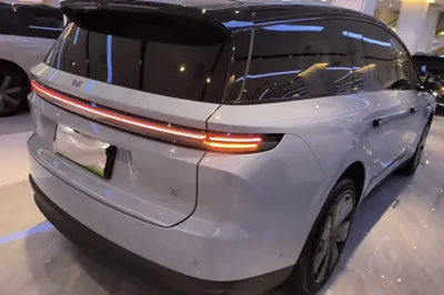 Li Auto Li Auto i8