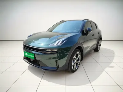Lynk & Co 06