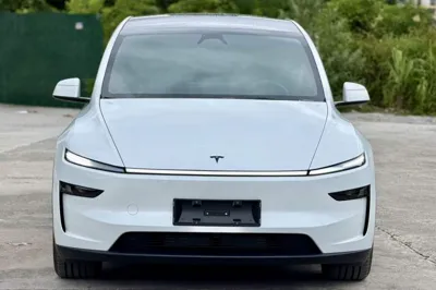 Tesla Model Y L
