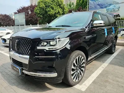 Lincoln Navigator