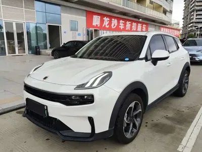 Lynk & Co 06 EM-P