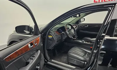 Hyundai Equus