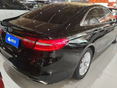 Ford Taurus