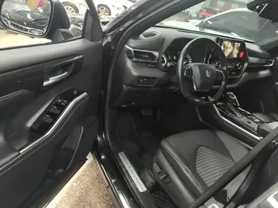 Toyota Crown Kluger