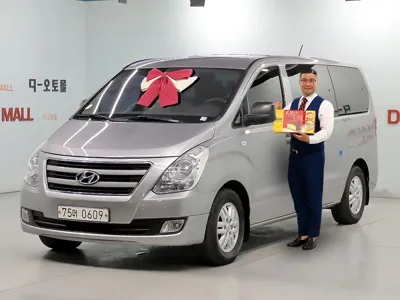 Hyundai Starex
