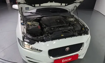 Jaguar XE
