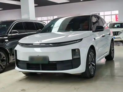 Li Auto L6