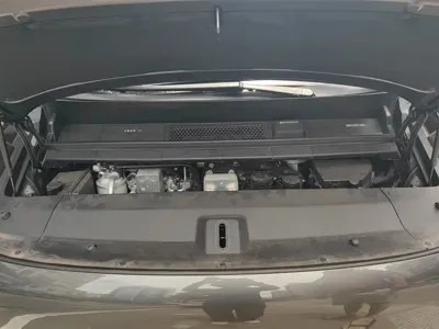 Li Auto Li MEGA
