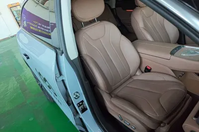 Leapmotor C11