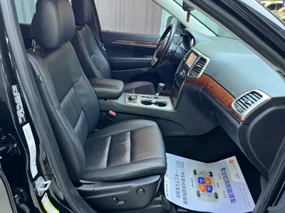Jeep Grand Cherokee (Import)