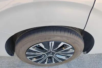 Wuling 730
