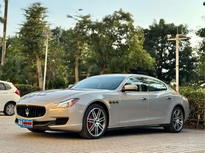 Maserati Quattroporte