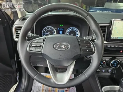 Hyundai Venue