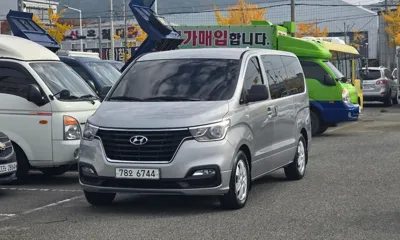 Hyundai Starex