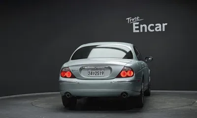 Jaguar S-type