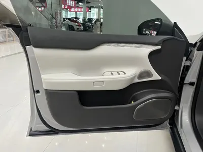 Nio ET7