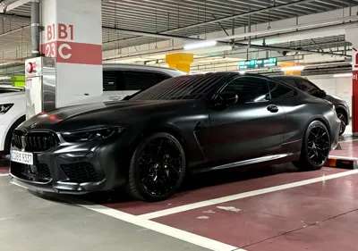 BMW M8