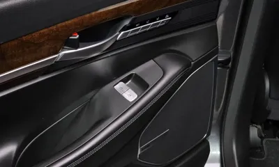Genesis EQ900