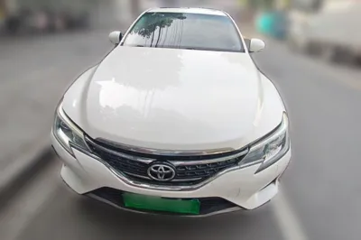 Toyota Reiz
