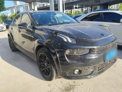 Lynk & Co 02