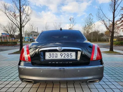 Kia Opirus