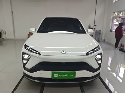 Nio EC6