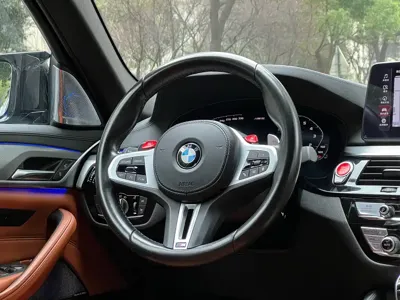 BMW M5