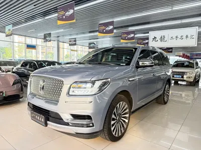 Lincoln Navigator