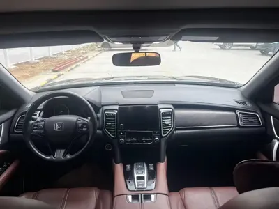 Honda UR-V