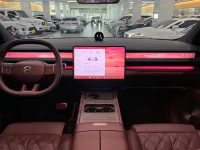 Nio ES8