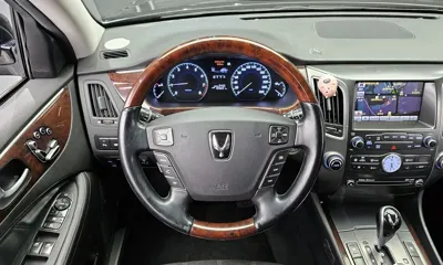 Hyundai Equus