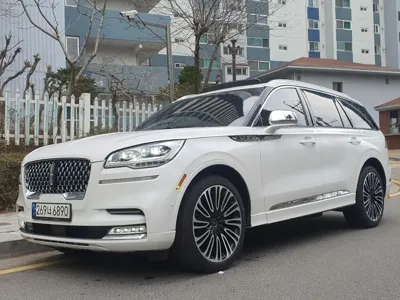 Lincoln Aviator