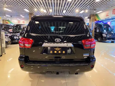 Toyota Sequoia