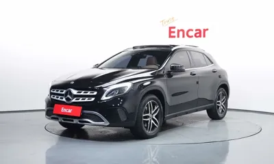 Mercedes-Benz GLA-Class