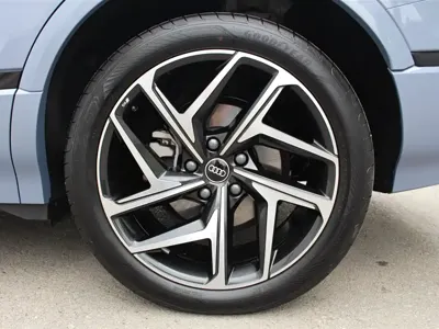 Audi 奥迪Q6L e-tron