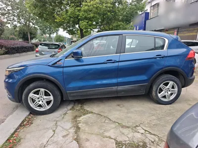 Qoros 5