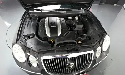 Kia Opirus