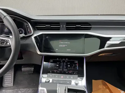 Audi A7L
