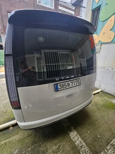 Hyundai Staria