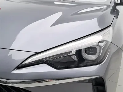Roewe i5