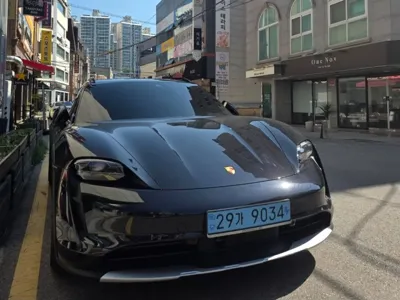 Porsche Taycan