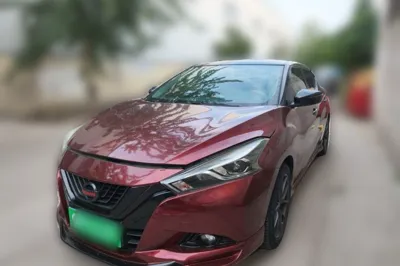 Nissan Lannia